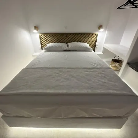 Dreamy Island Escape In Paros * נאוסה