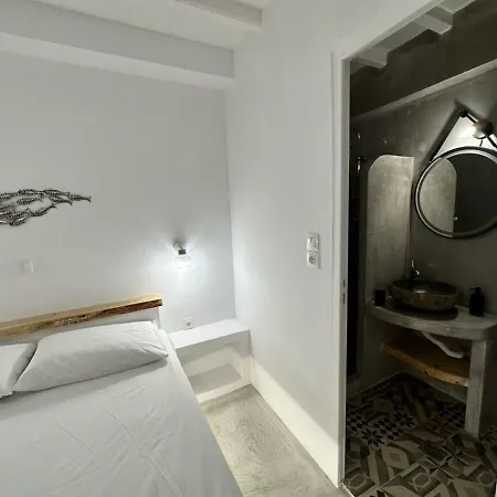 Dreamy Island Escape In Paros * נאוסה